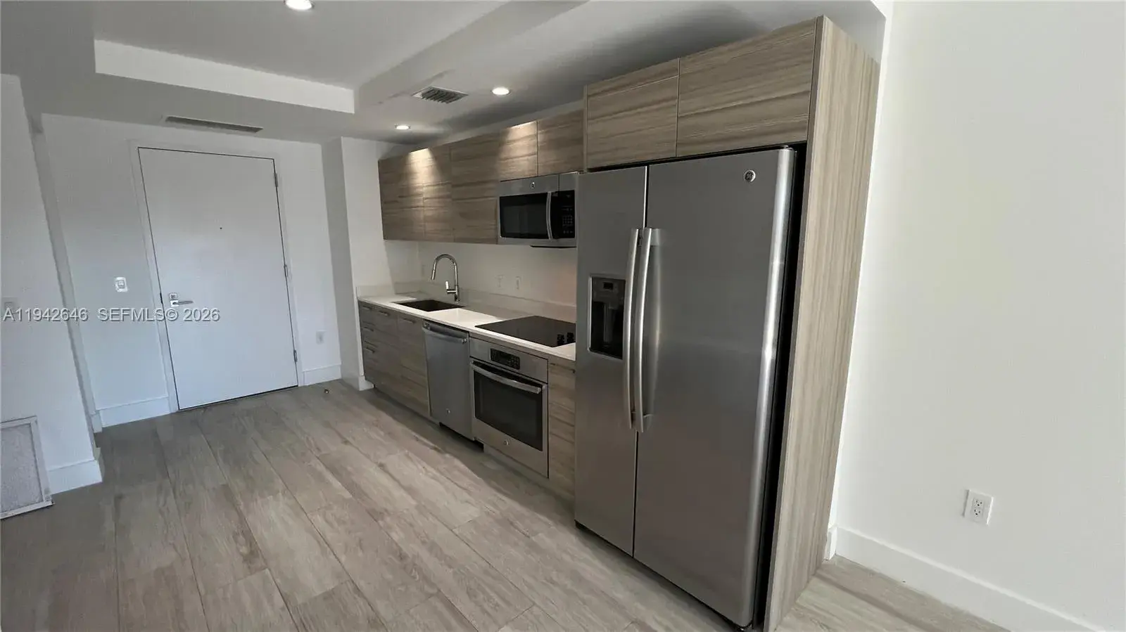 121 NE 34th St # 1103, Miami FL 33137