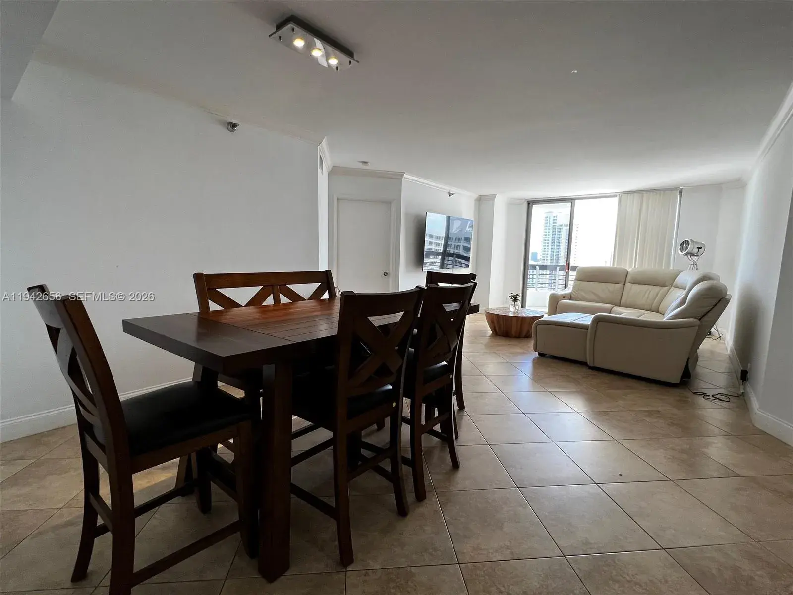 3400 NE 192nd St # 2102, Aventura FL 33180