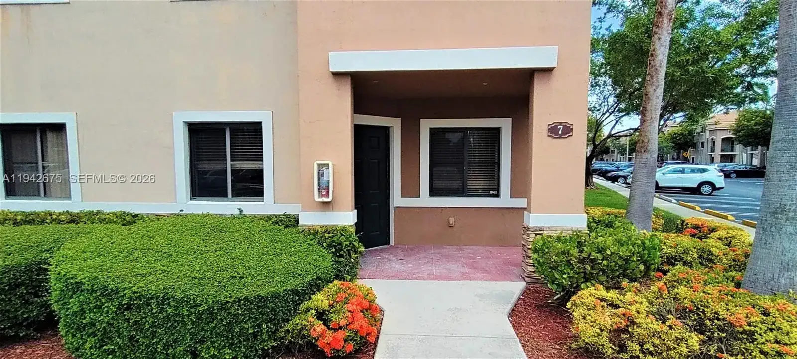 22911 SW 88th Pl # 21, Cutler Bay FL 33190 photo 2