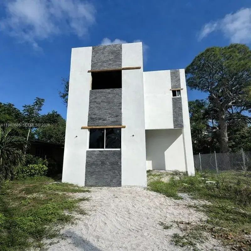 518 NW 13th Ave, Fort Lauderdale FL 33311