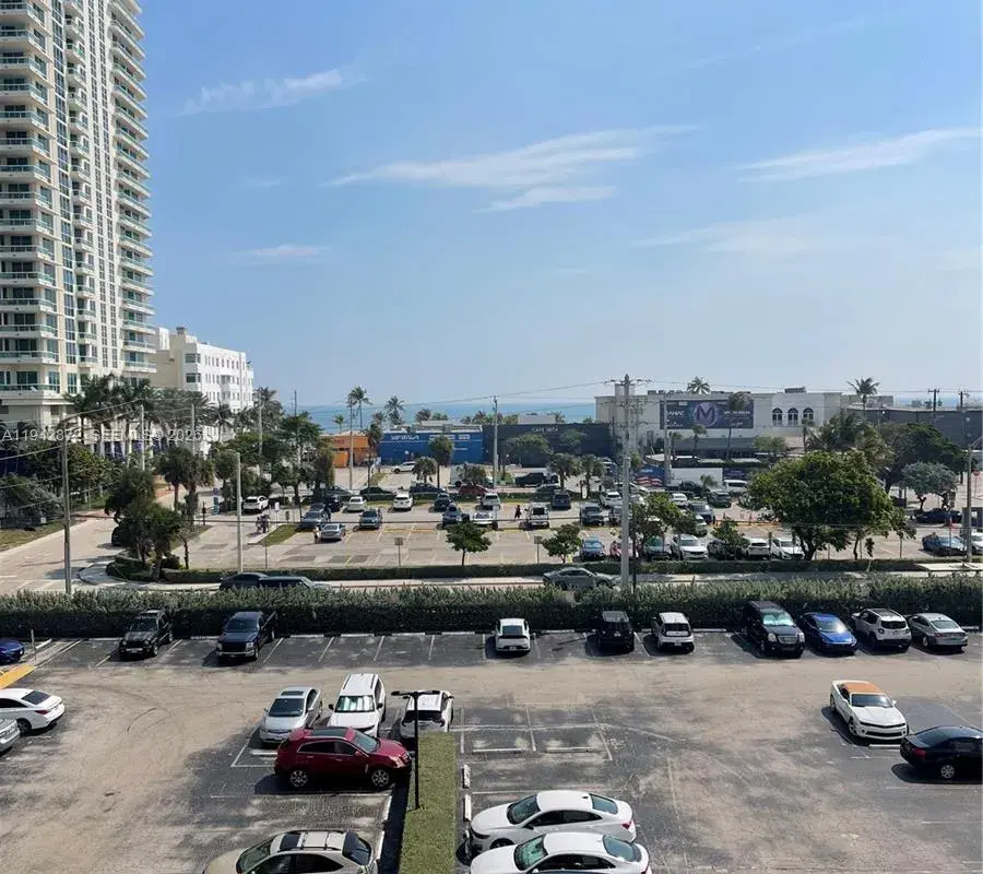 200 S Birch Rd # 512, Fort Lauderdale FL 33316