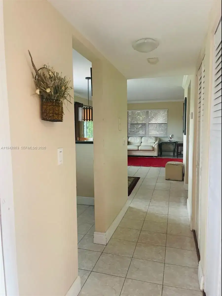 3048 E Sunrise Lakes Dr # 218, Sunrise FL 33322 photo 3