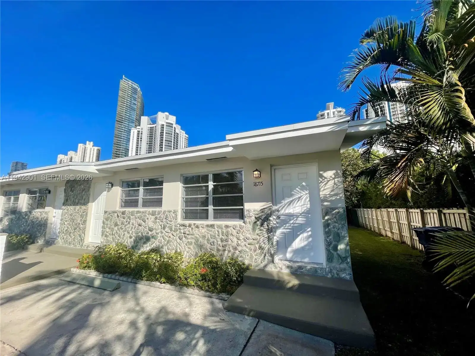 18715 Atlantic Blvd # 18715, Sunny Isles Beach FL 33160 photo 3