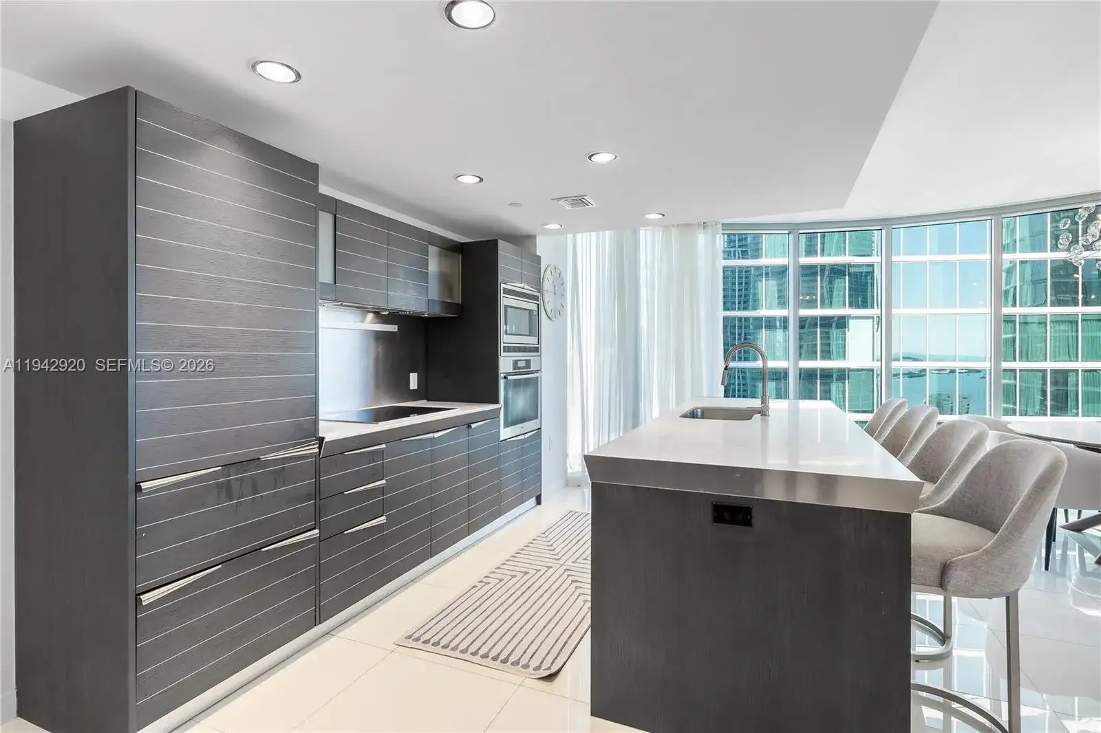 200 Biscayne Boulevard Way # 4101, Miami FL 33131 photo 3