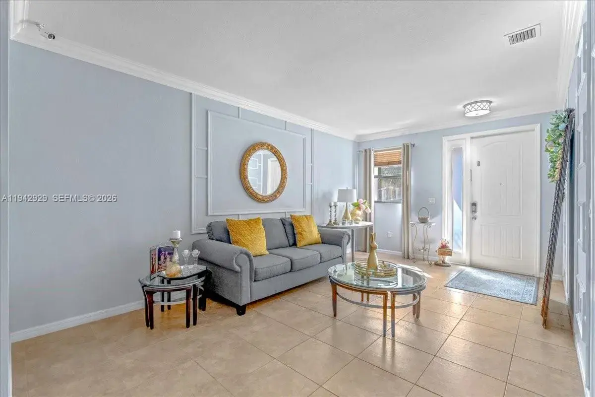 561 NE 33rd Ter, Homestead FL 33033