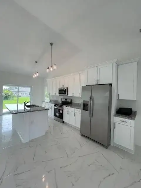 475 Sunset Rd, Punta Gorda FL 33947