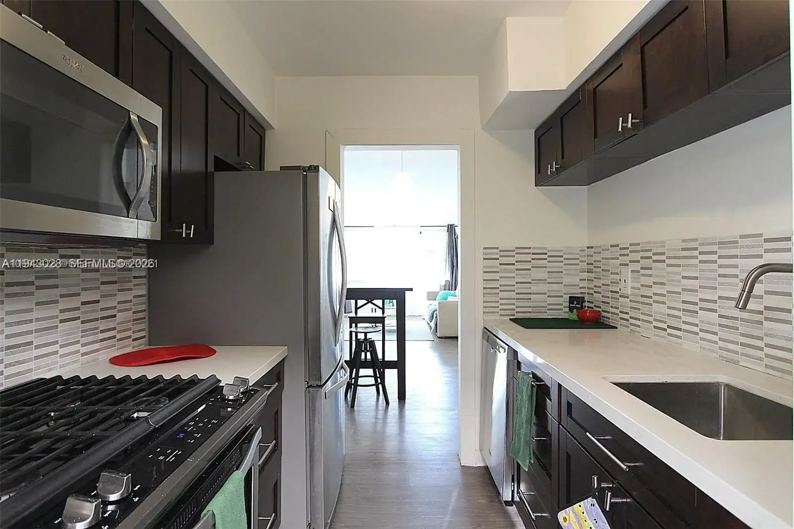 2250 Bay Dr # 3, Miami Beach FL 33141 photo 5