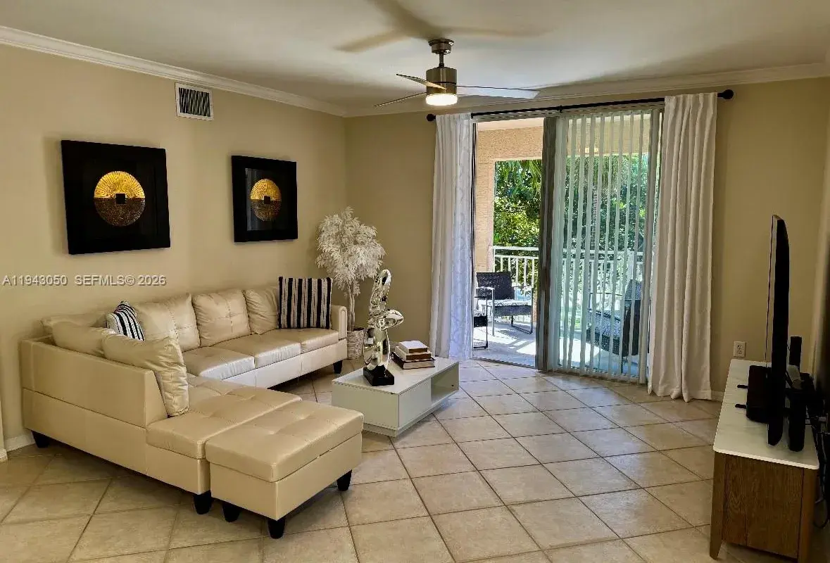 6434 Emerald Dunes Dr # 304, West Palm Beach FL 33411