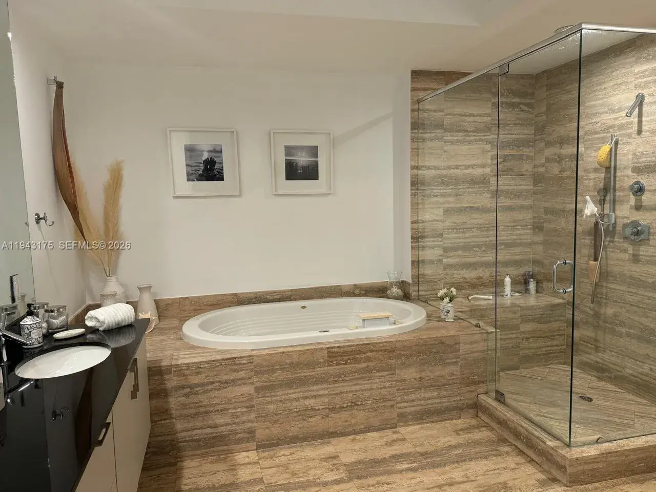 15811 Collins Ave # 803, Sunny Isles Beach FL 33160