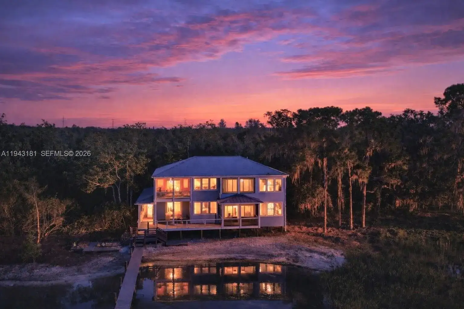 424 Lake Mirror Dr, Lake Placid FL 33852 photo 3