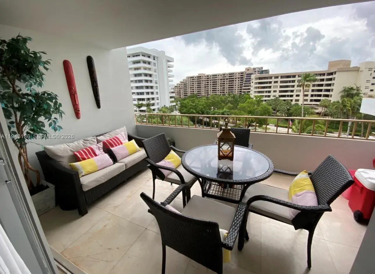 155 Ocean Lane Dr # 611, Key Biscayne FL 33149
