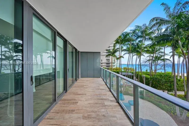 650 NE 32nd St # 602, Miami FL 33137