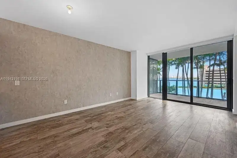 650 NE 32nd St # 602, Miami FL 33137 photo 4