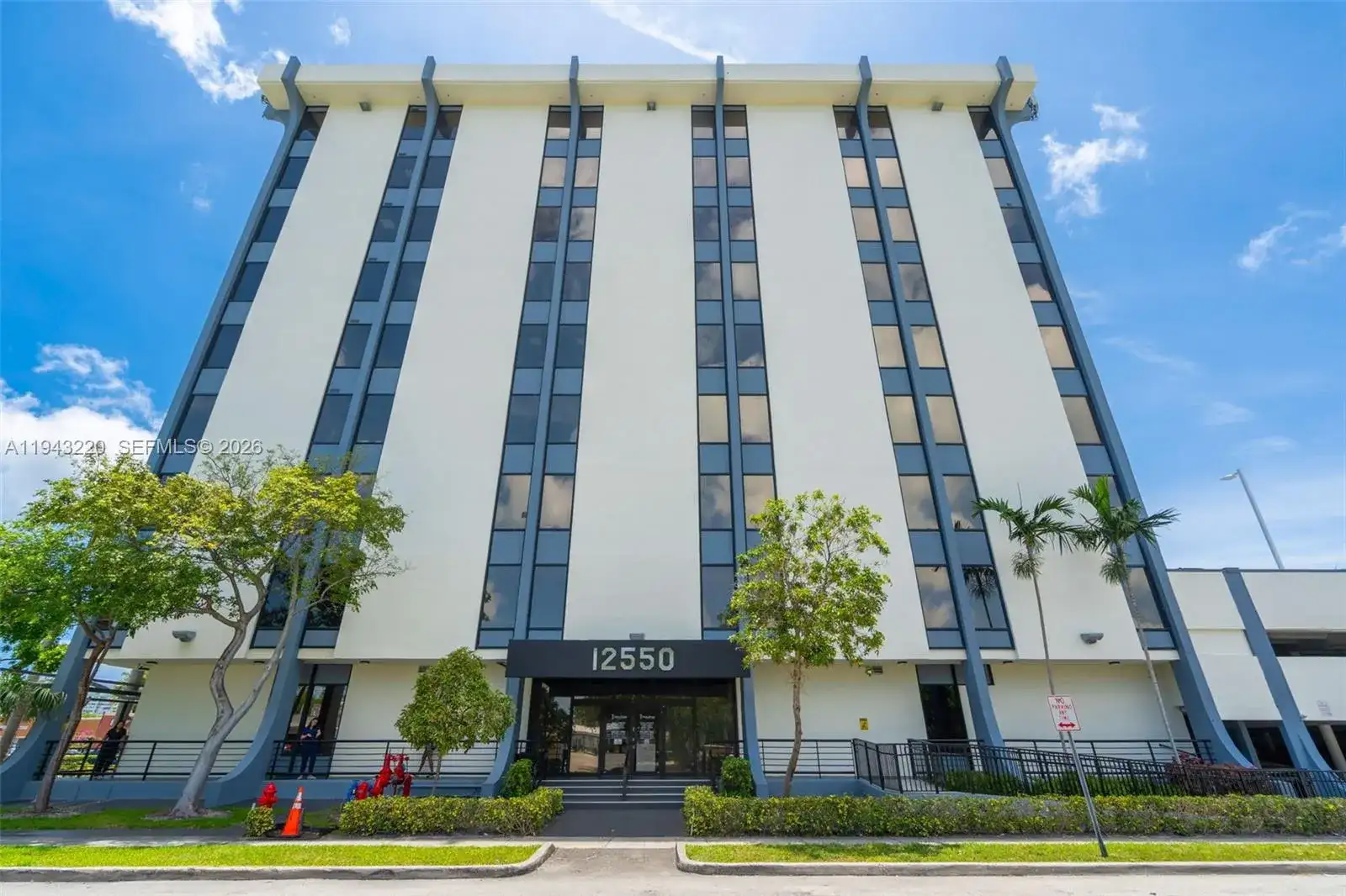 12550 Biscayne Blvd # 304B, North Miami FL 33181 photo 2