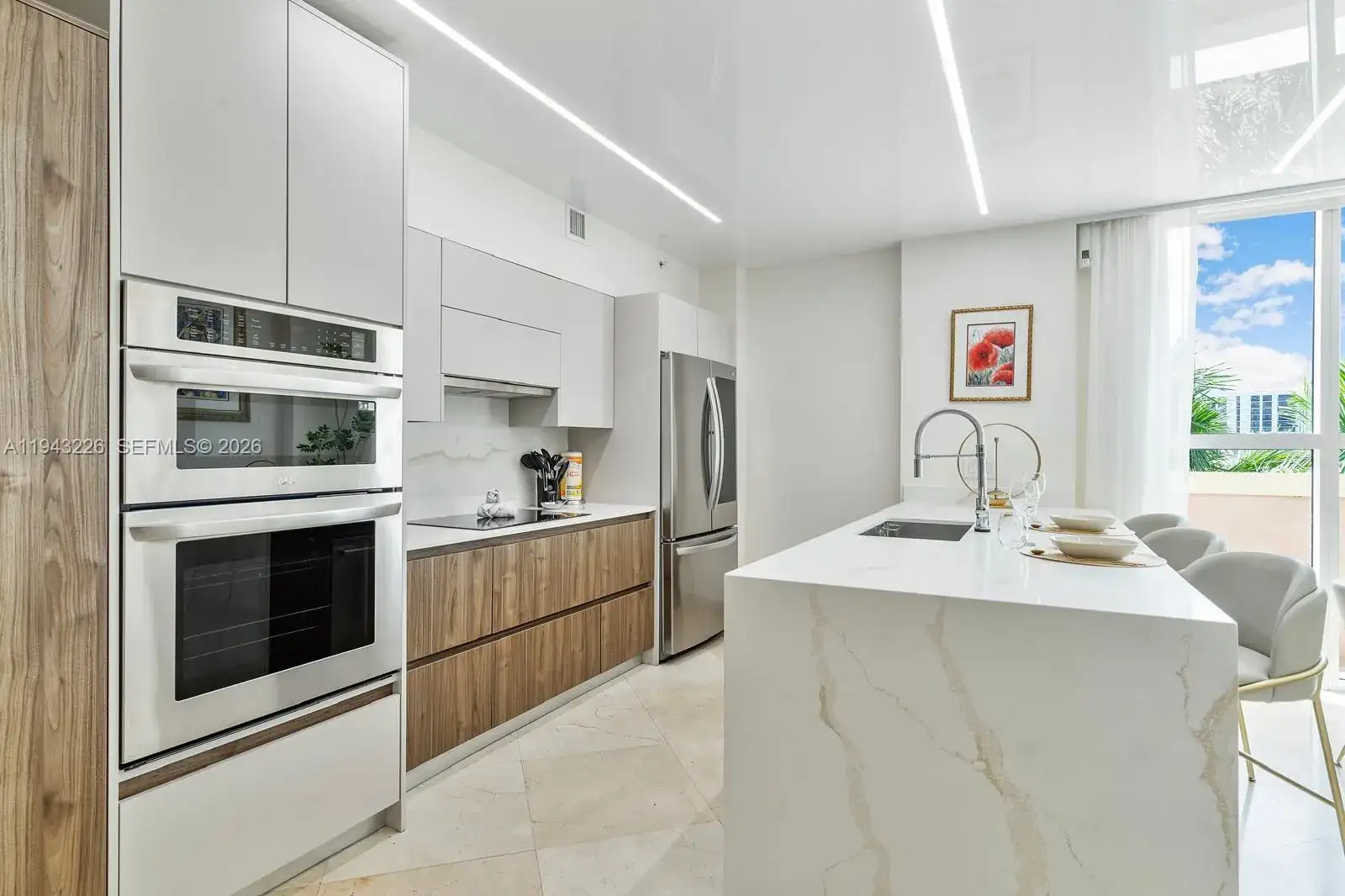 17555 Atlantic Blvd # 508, Sunny Isles Beach FL 33160 photo 2