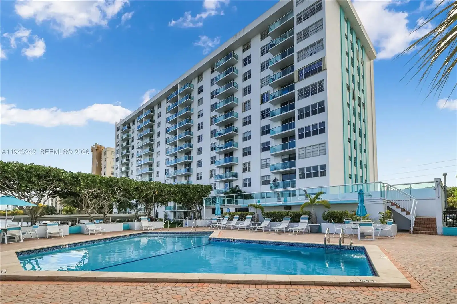 2841 NE 163rd St # 1002, North Miami Beach FL 33160 photo 3