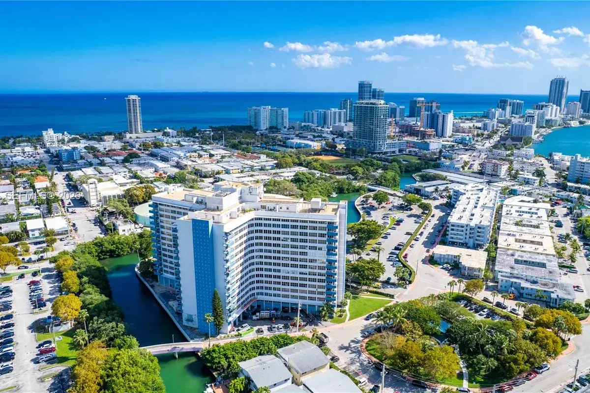 7441 Wayne Ave # 2H, Miami Beach FL 33141