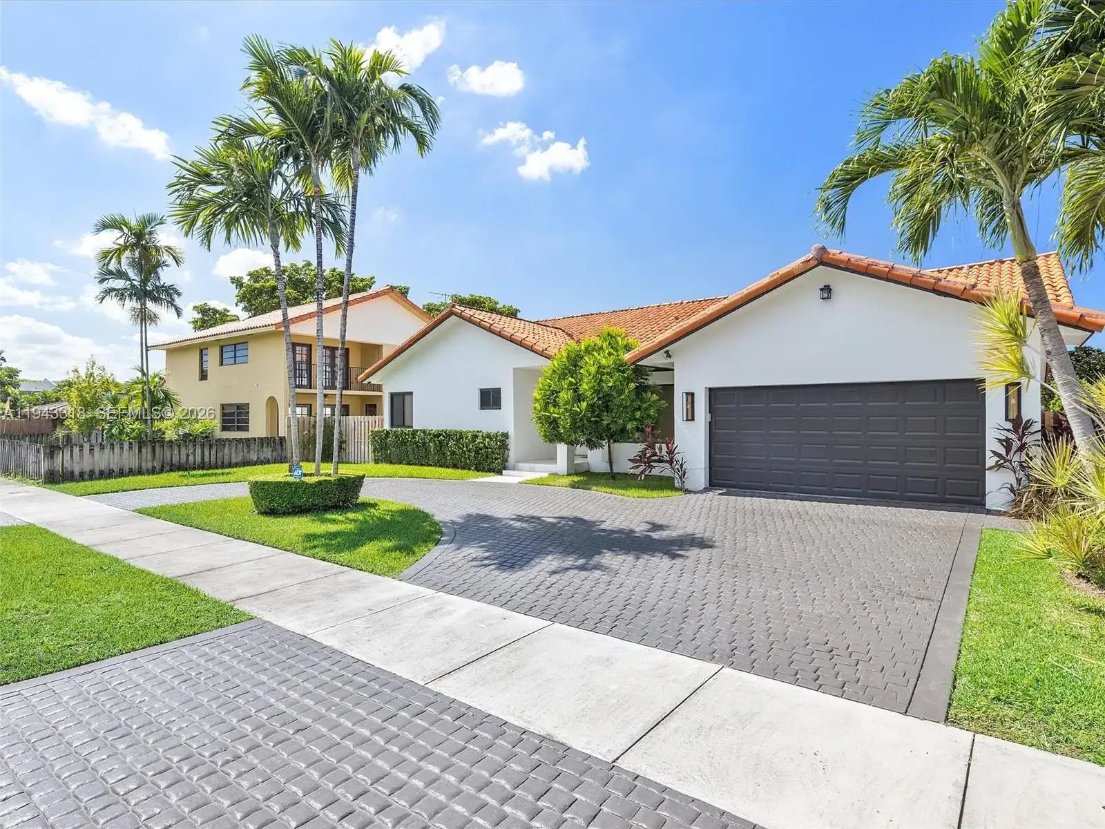 3776 SW 107th Ct, Miami FL 33165 photo 2