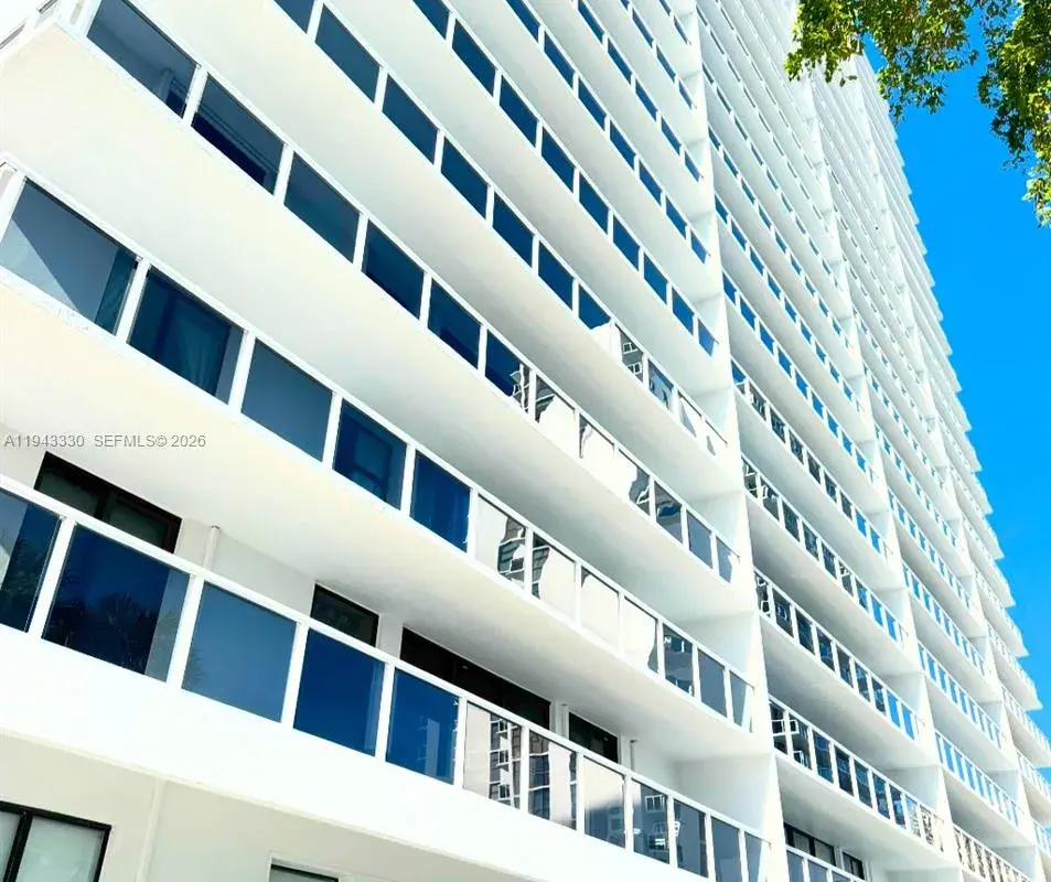 20505 E Country Club Dr # 135, Aventura FL 33180