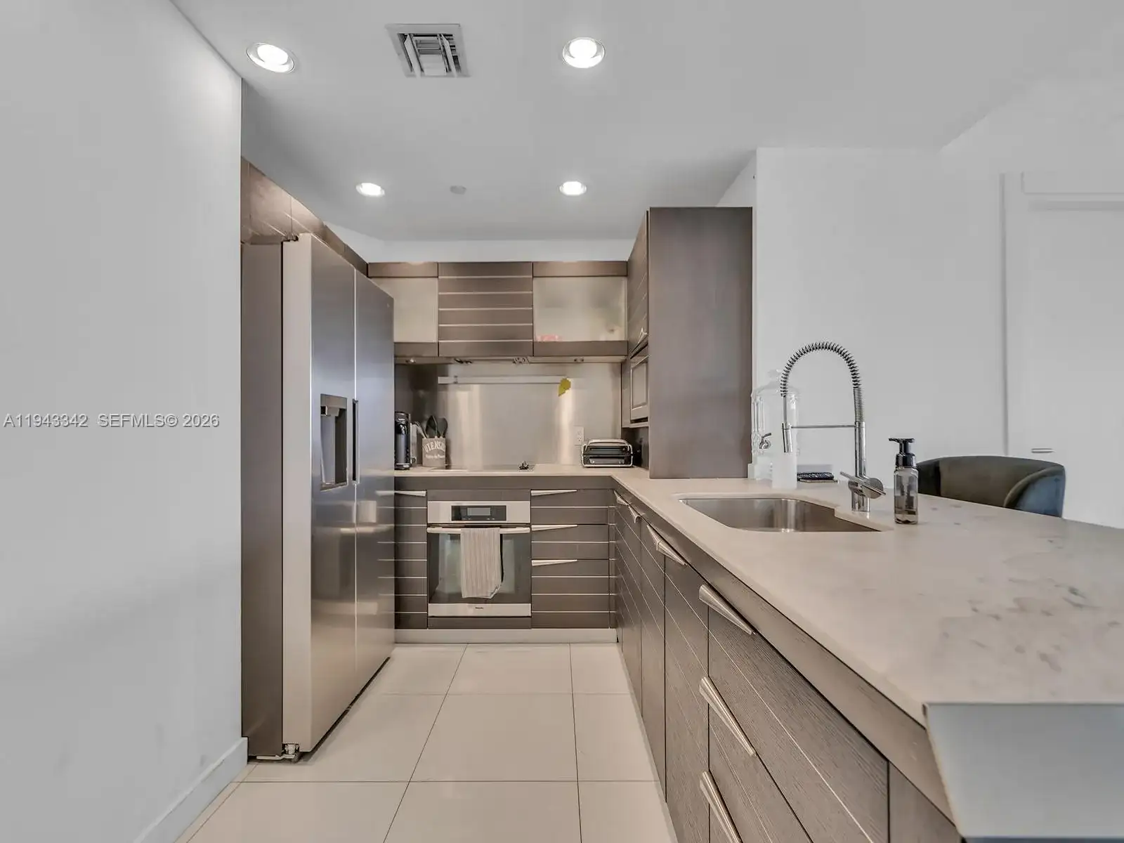200 Biscayne Boulevard Way # 3603, Miami FL 33131 photo 4