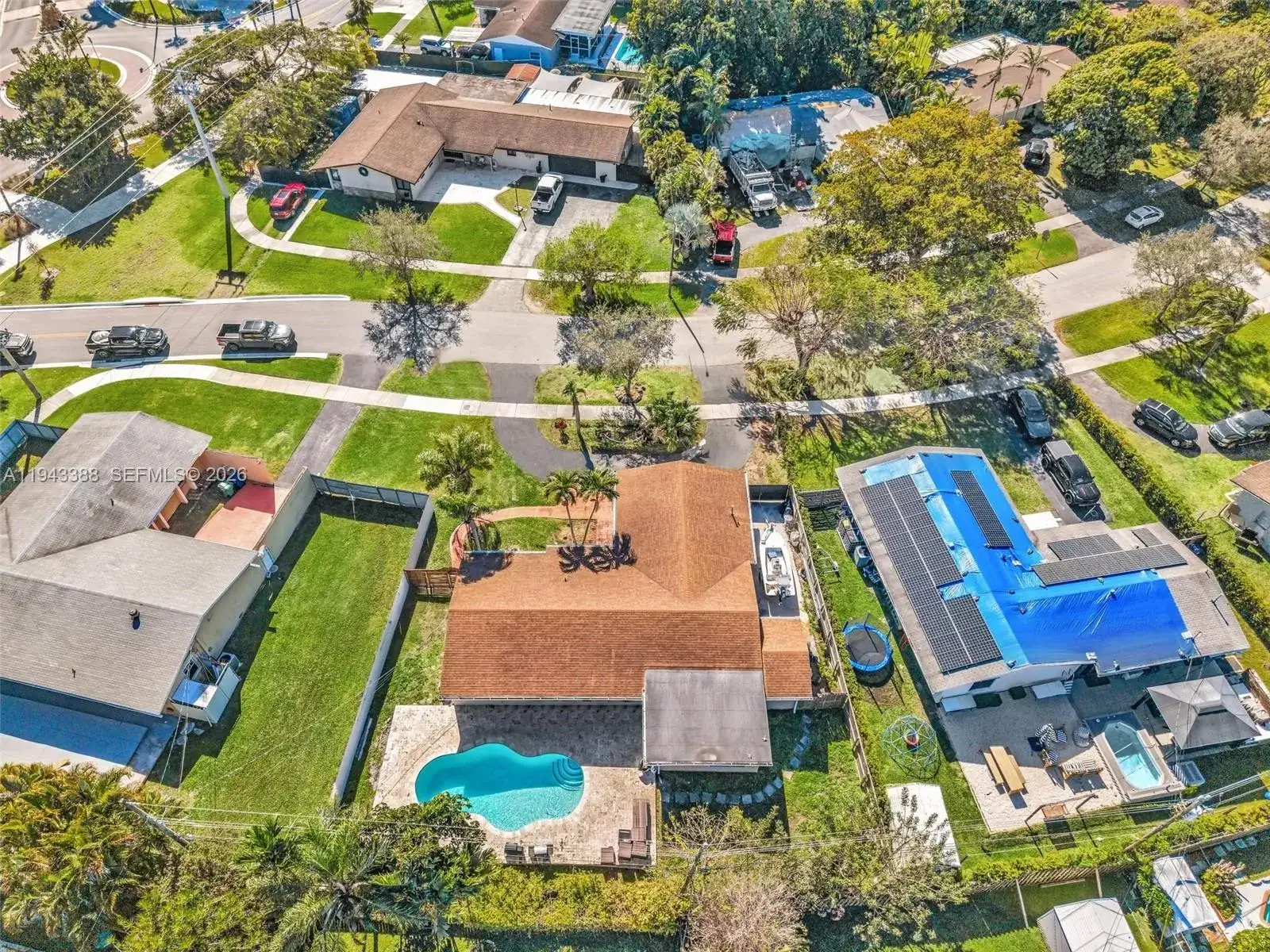 18715 SW 99th Rd, Cutler Bay FL 33157 photo 3