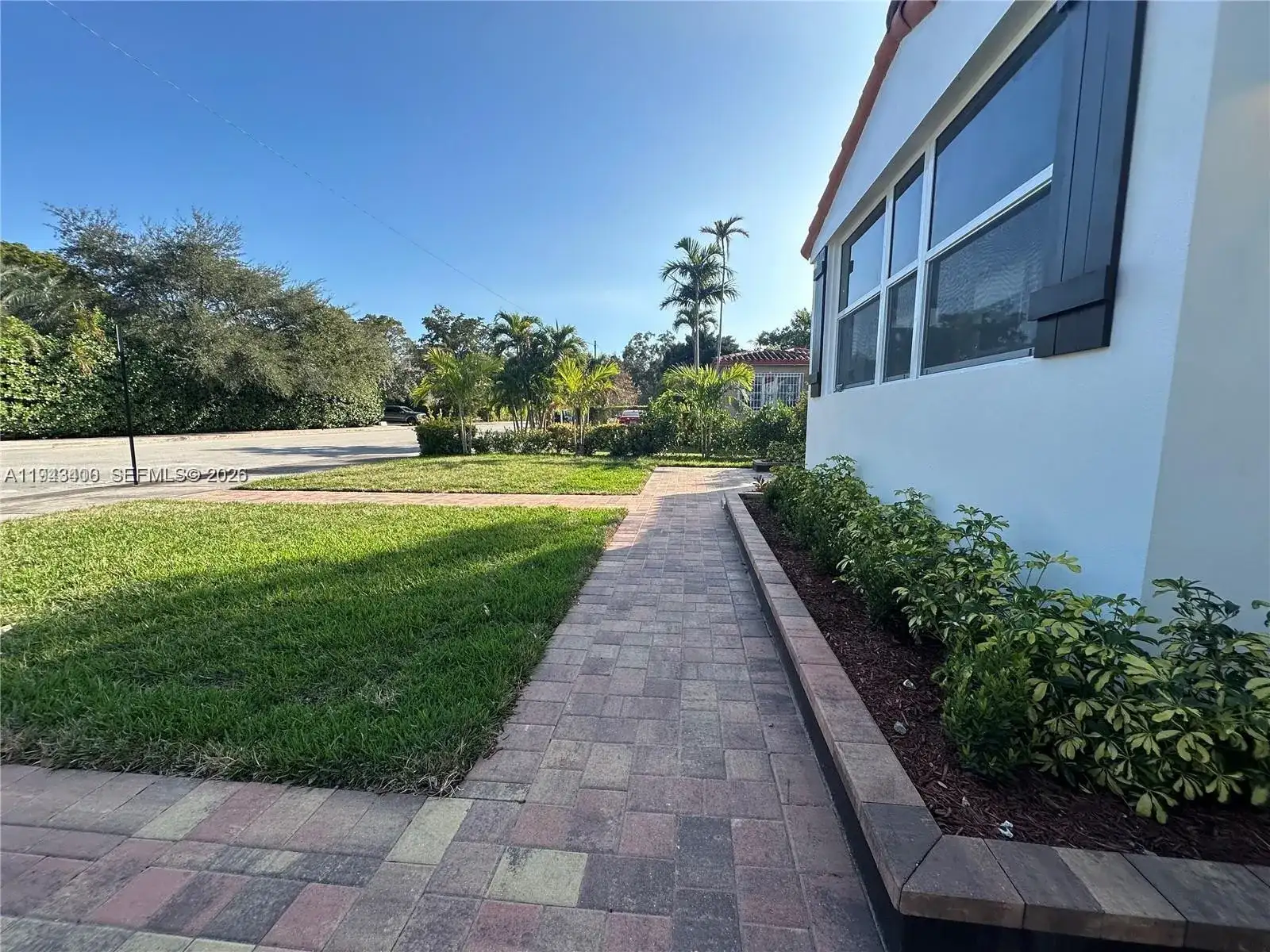 510 Boabadilla St, Coral Gables FL 33134 photo 5