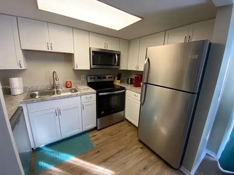 6060 Village Cir, Orlando FL 32822 photo 4