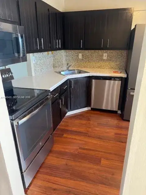 1075 NE Miami Gardens Dr # 706, Miami FL 33179 photo 2