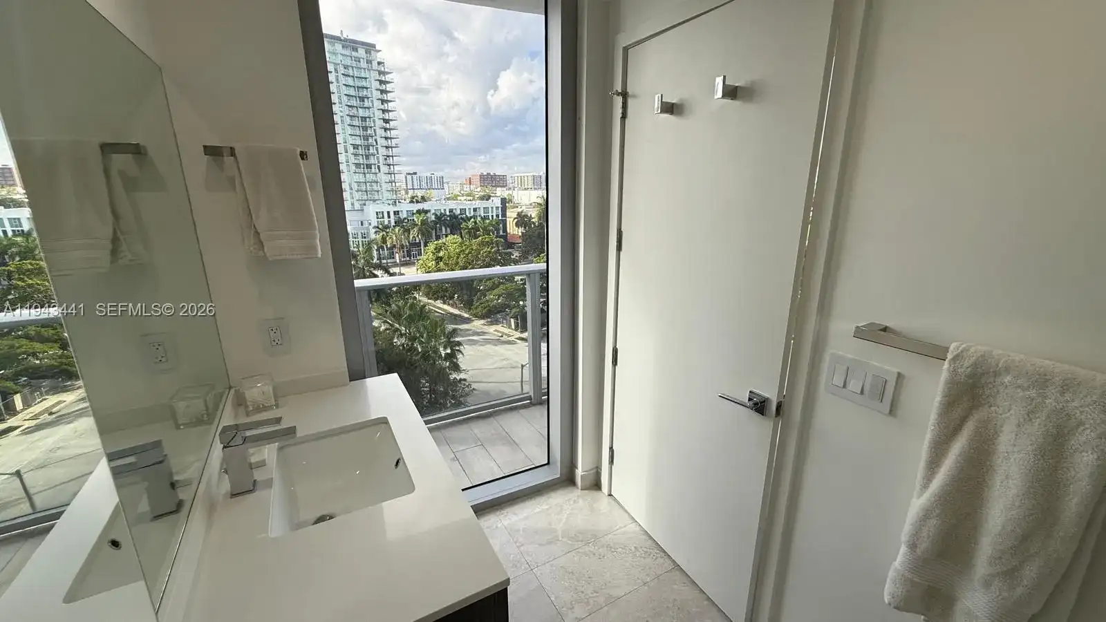 488 NE 18th St # 700, Miami FL 33132 photo 2