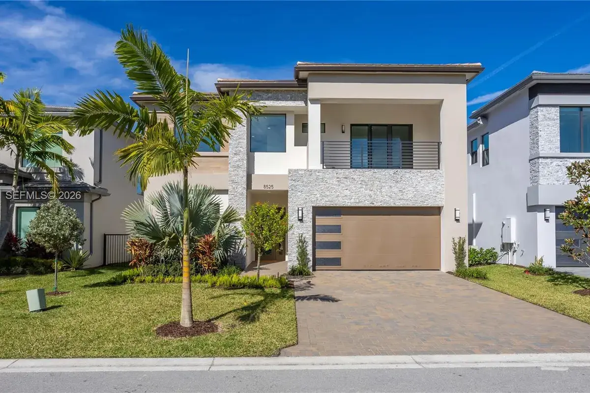 8525 Crystal Downs Ave, Boca Raton FL 33434