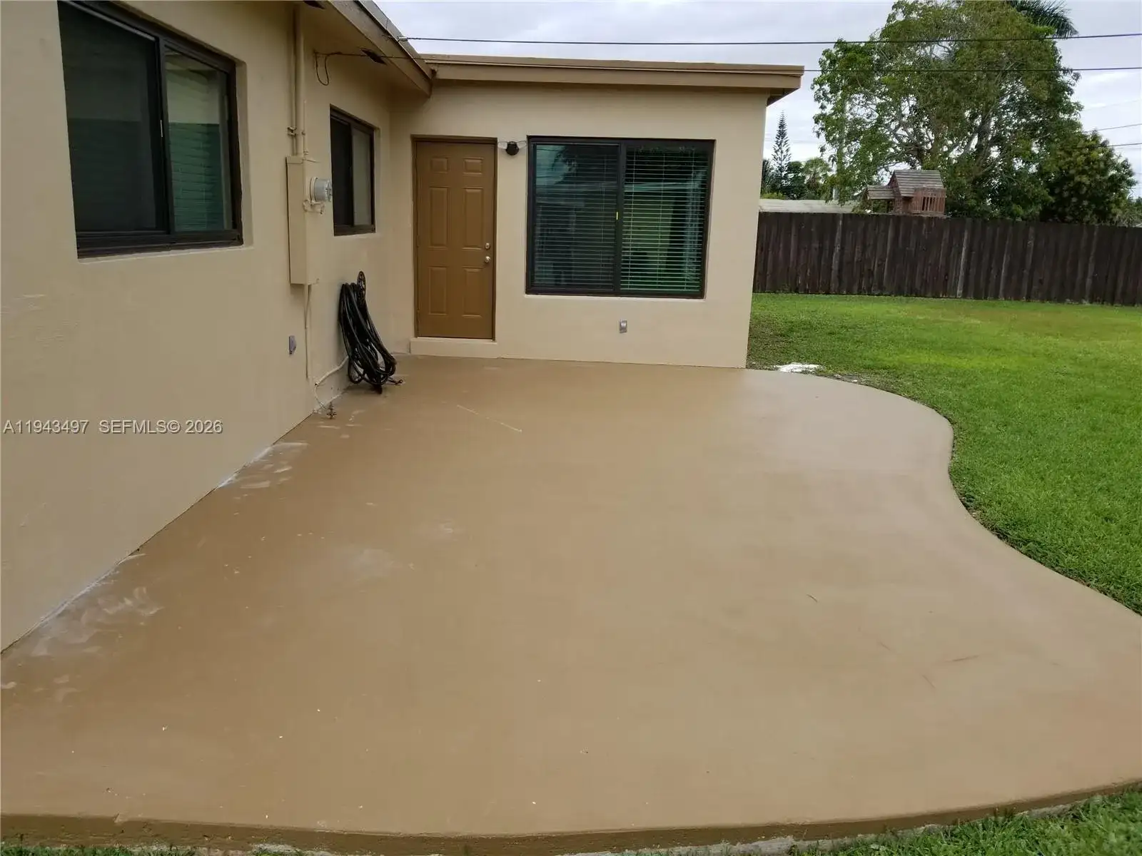 949 NW 10th St, Homestead FL 33030 photo 3