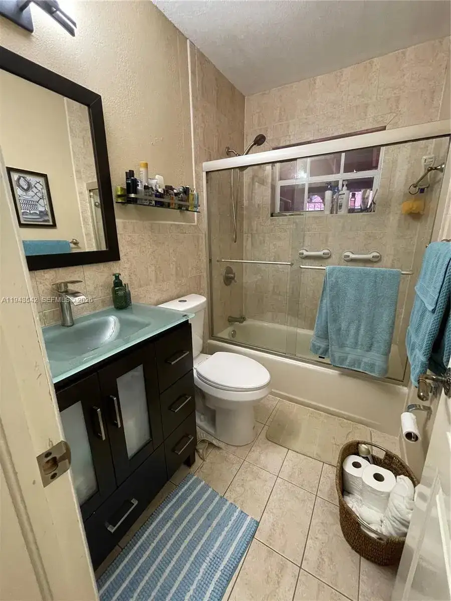 3270 SW 7th St, Miami FL 33135 photo 3