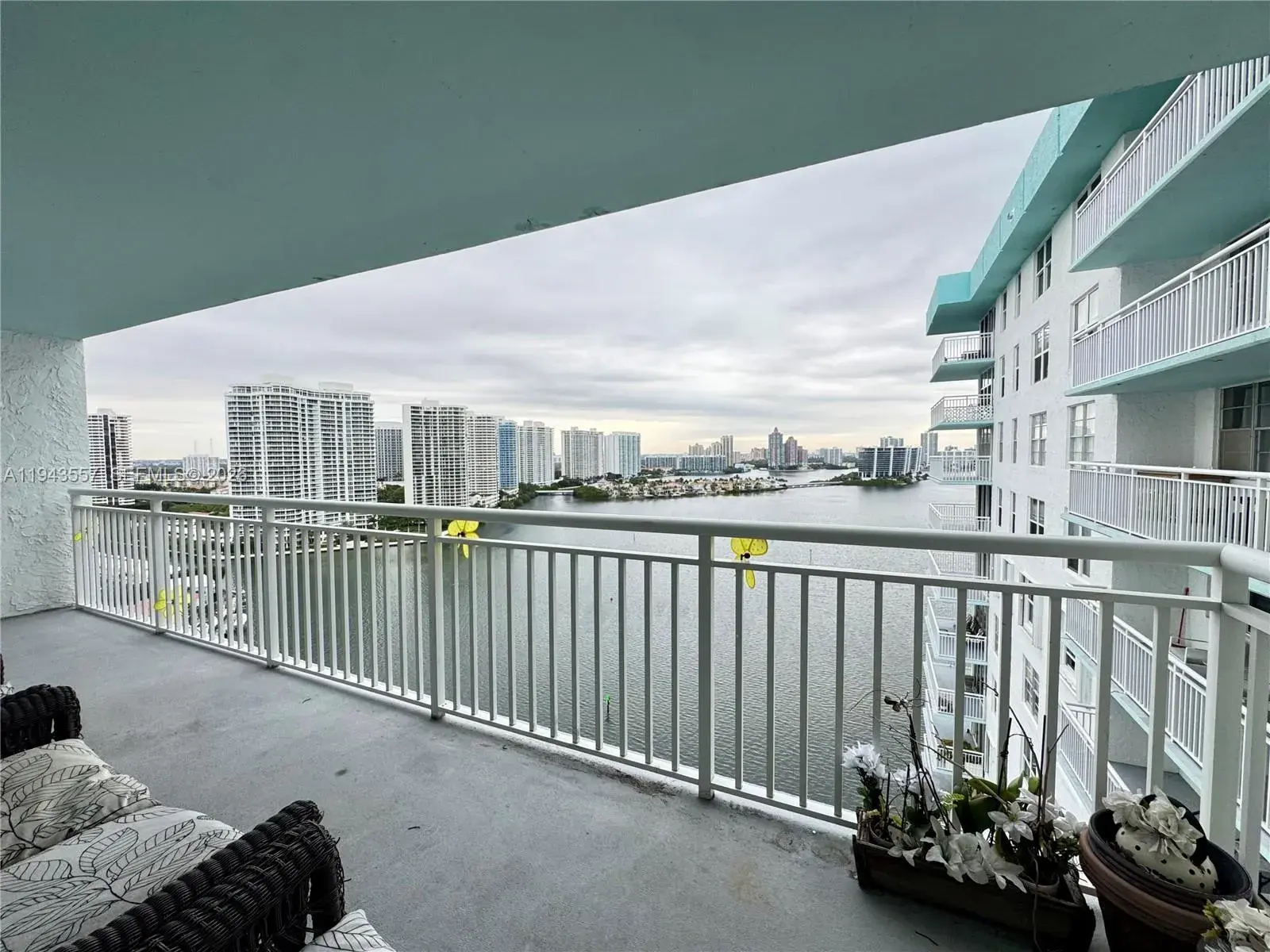 301 174th St # 2201, Sunny Isles Beach FL 33160