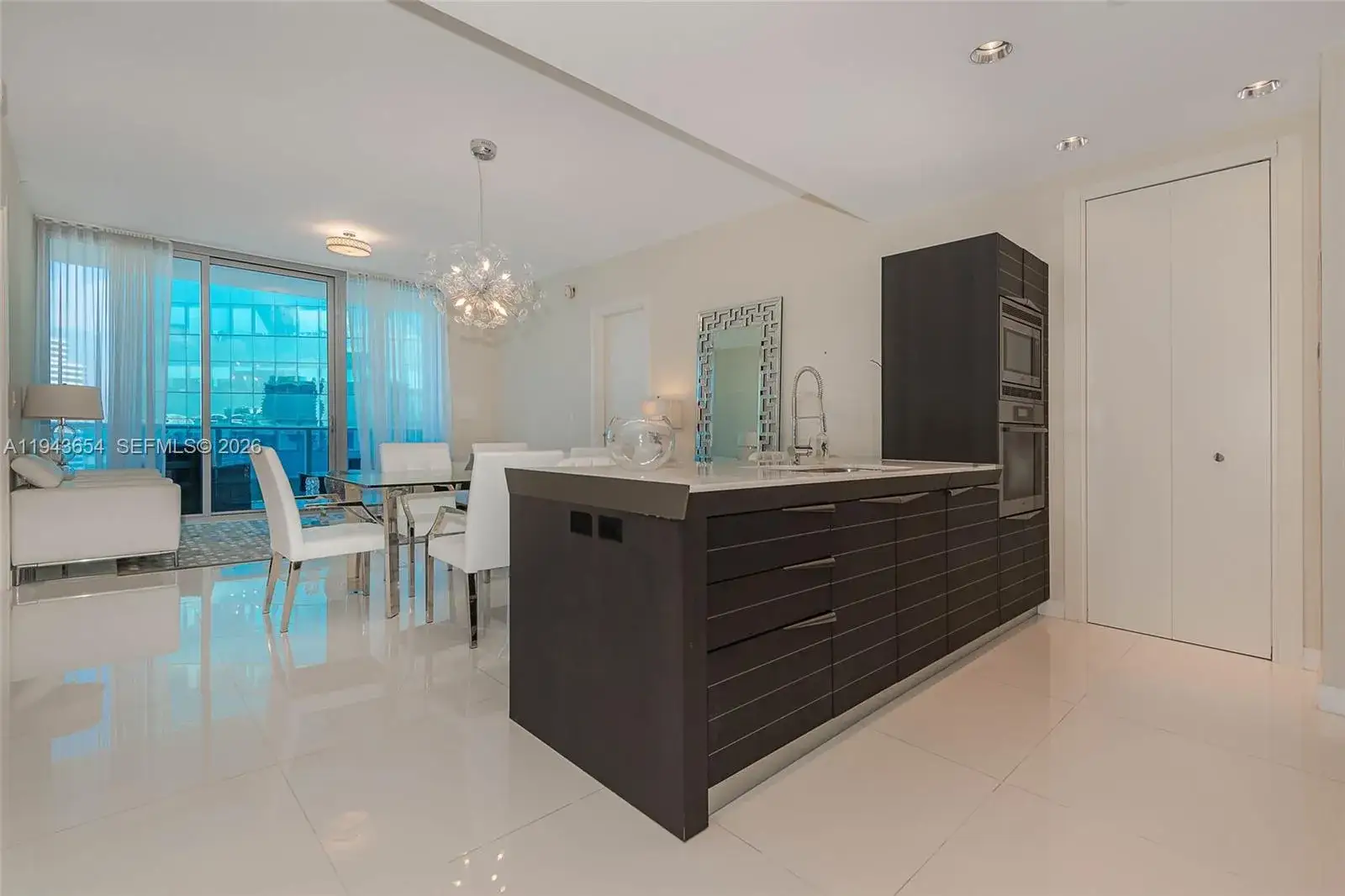 200 Biscayne Boulevard Way # 5109, Miami FL 33131