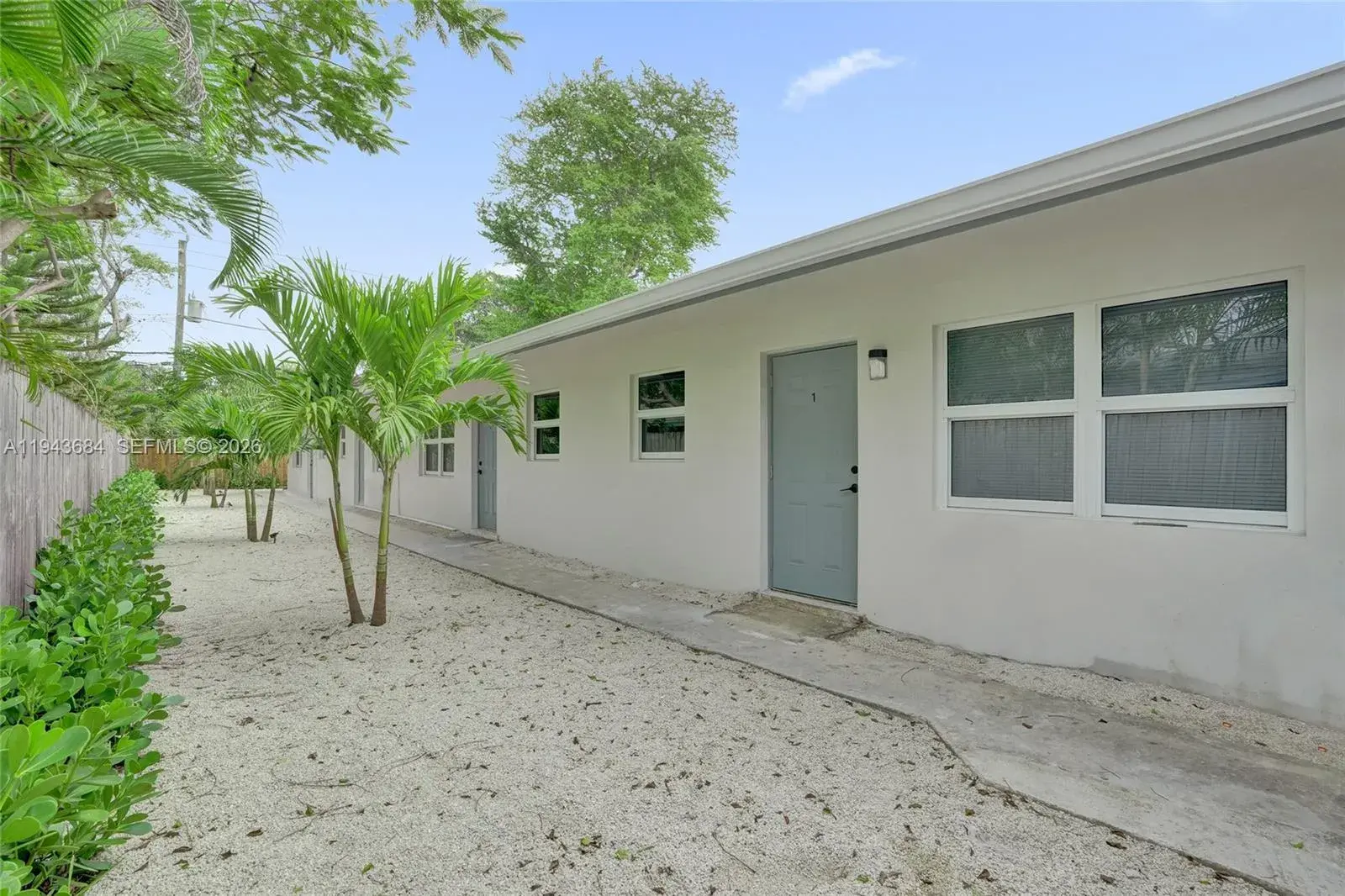 922 NW 4th Ave # 4, Fort Lauderdale FL 33311