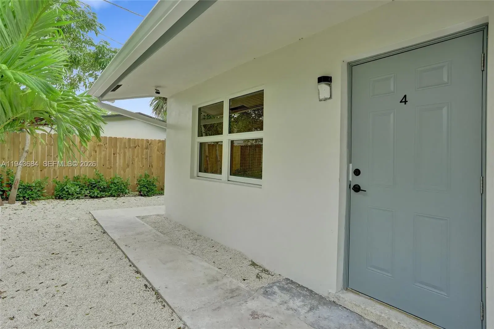 922 NW 4th Ave # 4, Fort Lauderdale FL 33311