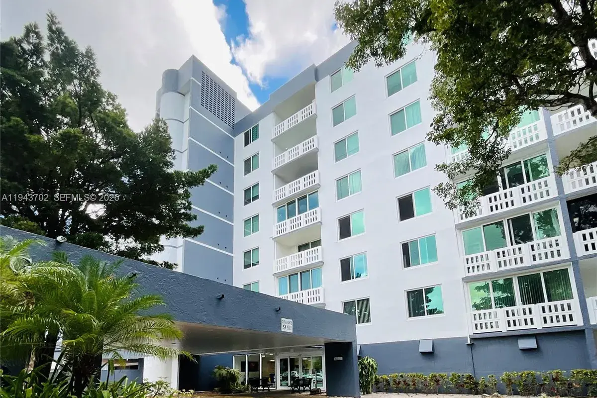 919 Hillcrest Dr # 304, Hollywood FL 33021