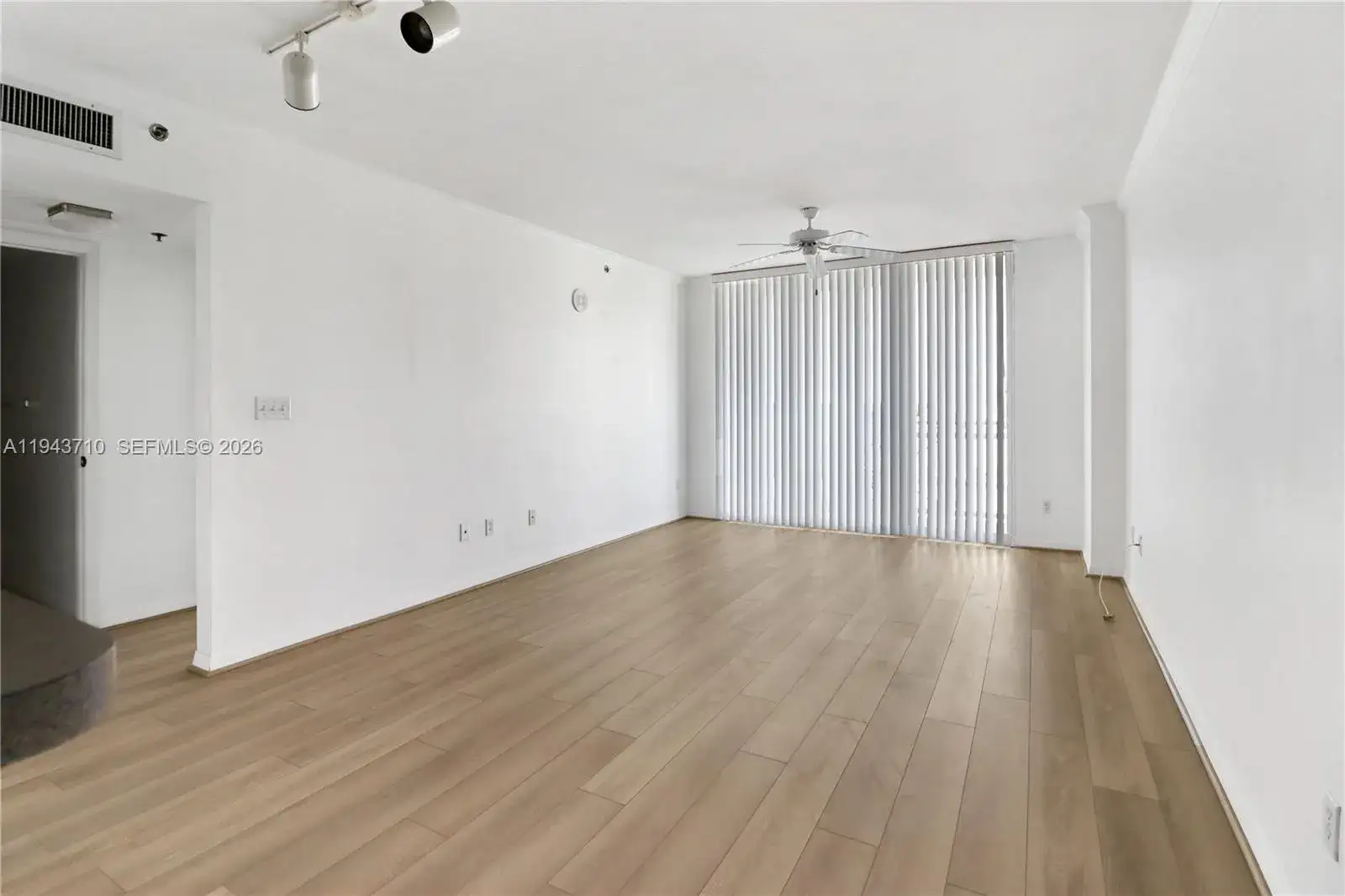 2665 SW 37th Ave # 908, Miami FL 33133 photo 3