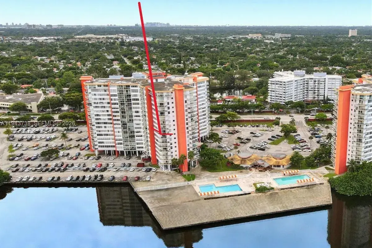 1351 NE Miami Gardens Dr # 806E, Miami FL 33179