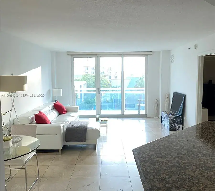 6917 Collins Ave # 426, Miami Beach FL 33141