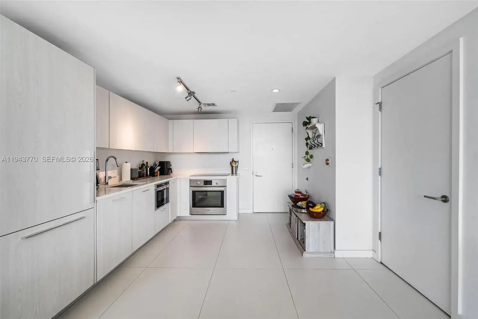 501 NE 31st St # 3009, Miami FL 33137 photo 2