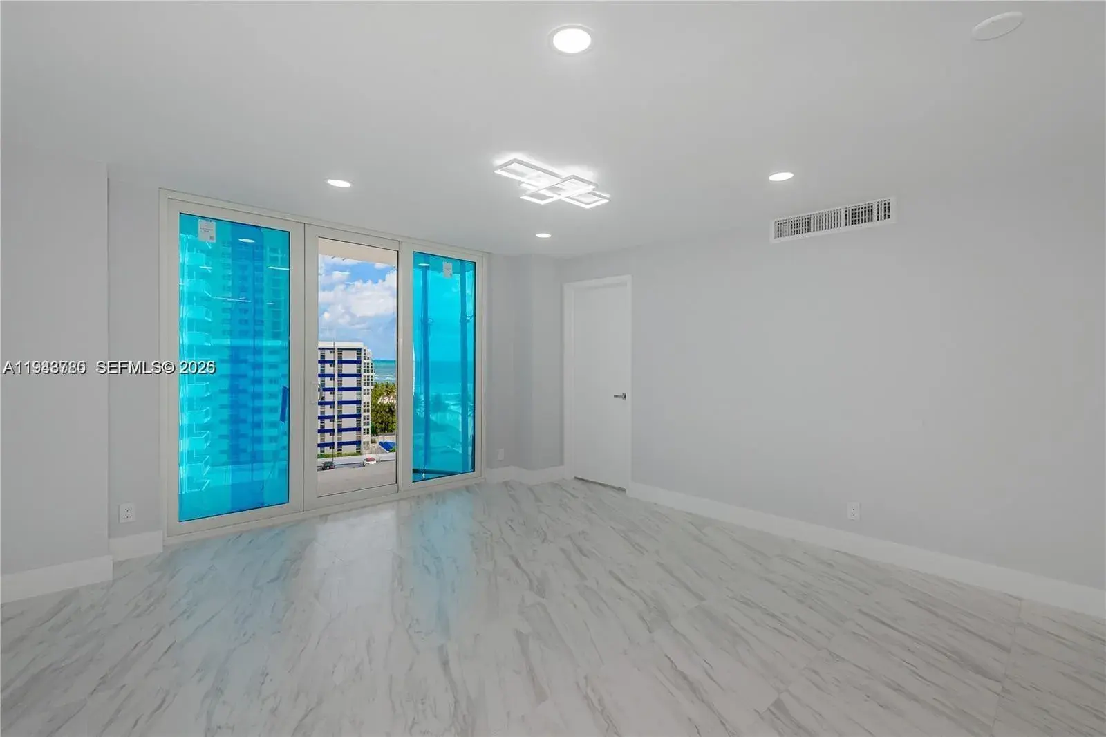 3180 S Ocean Dr # 706, Hallandale Beach FL 33009
