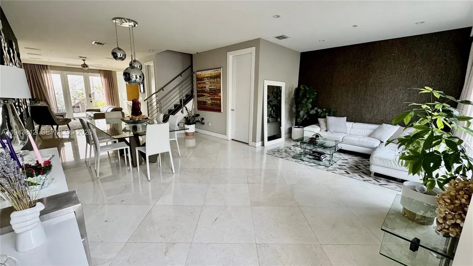6428 NW 105th Pl, Doral FL 33178