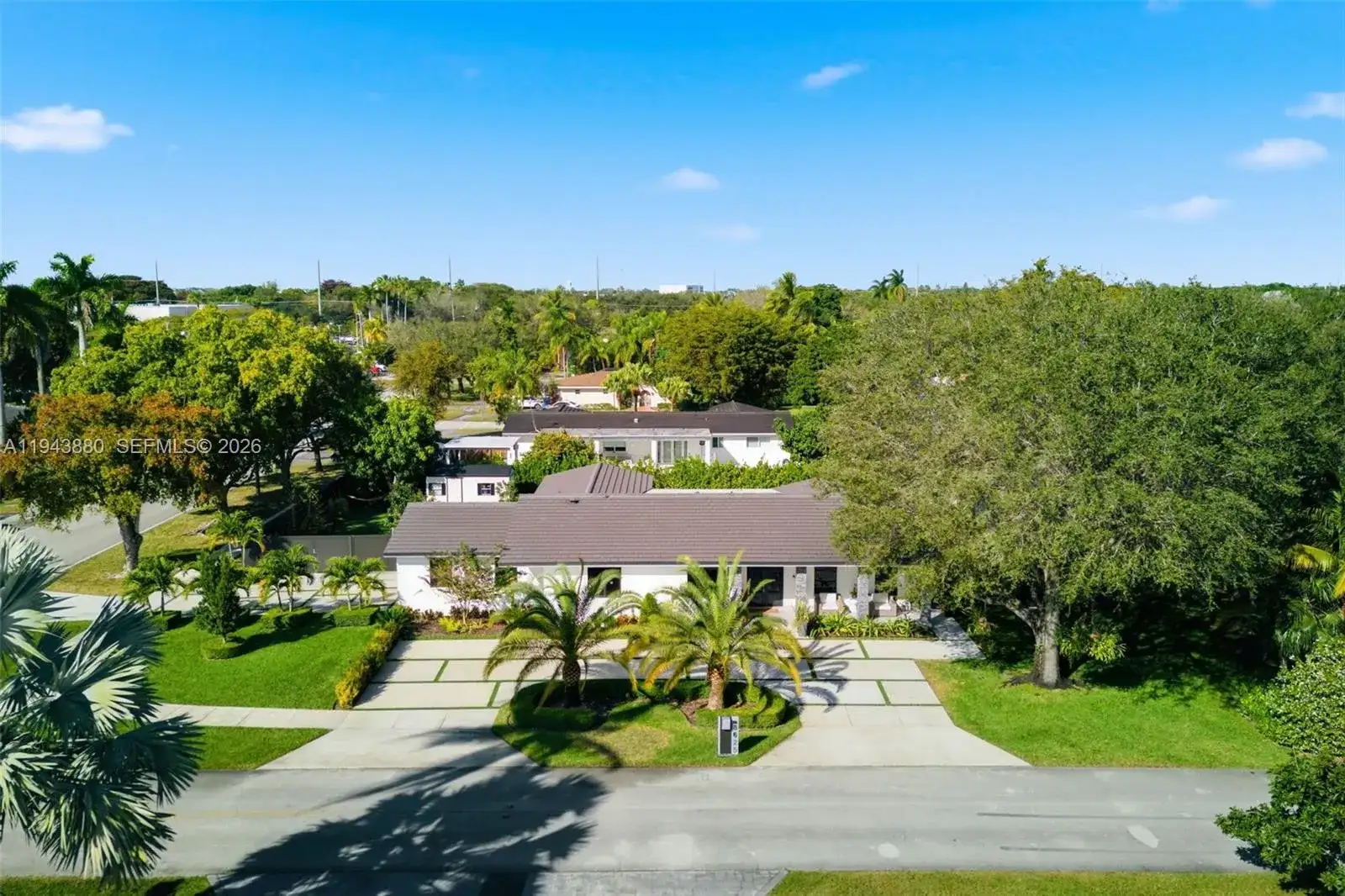 8625 SW 147th St, Palmetto Bay FL 33158 photo 2