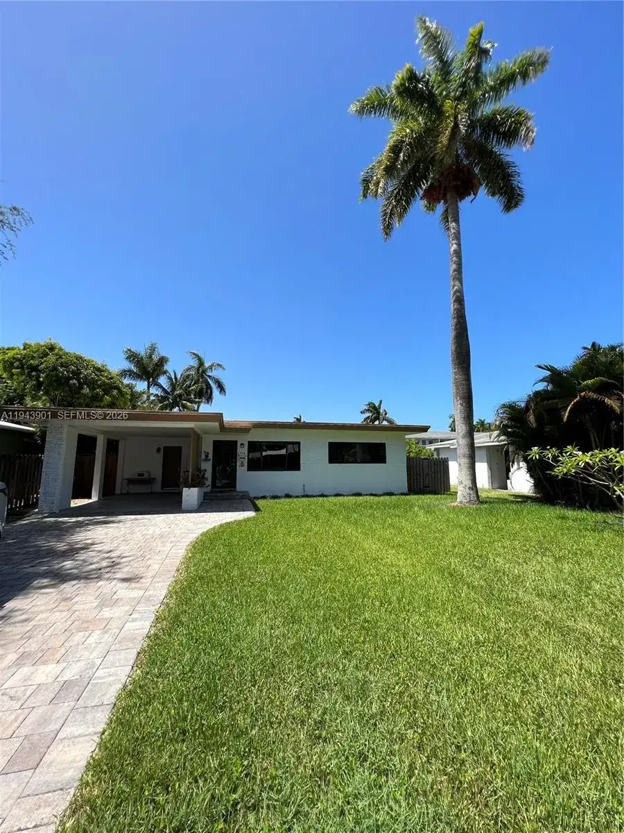 1425 Grant St, Hollywood FL 33020 photo 4