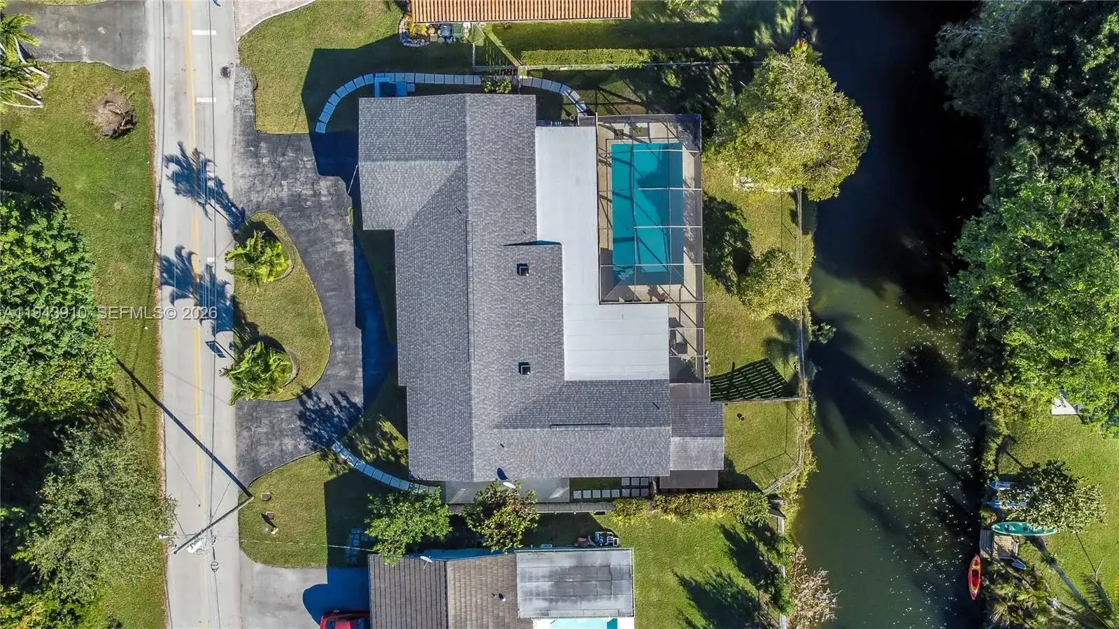 6221 SW 65th Ave, South Miami FL 33143 photo 4