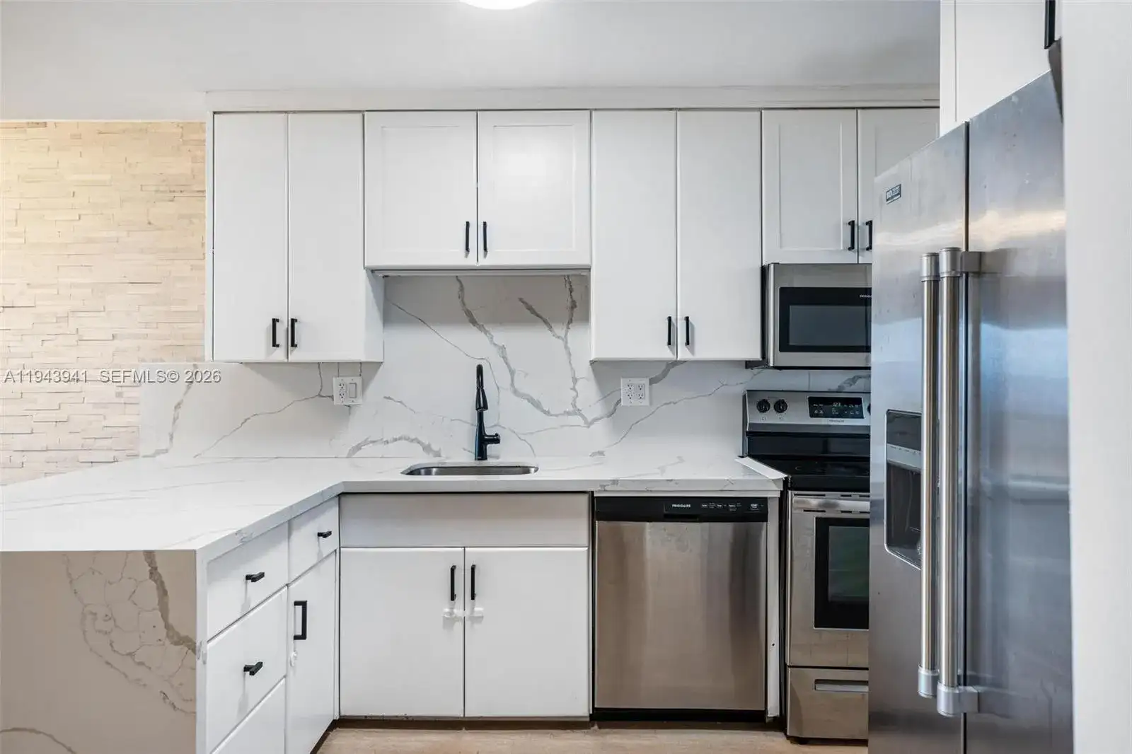 1331 Lincoln Rd # 1403, Miami Beach FL 33139 photo 5