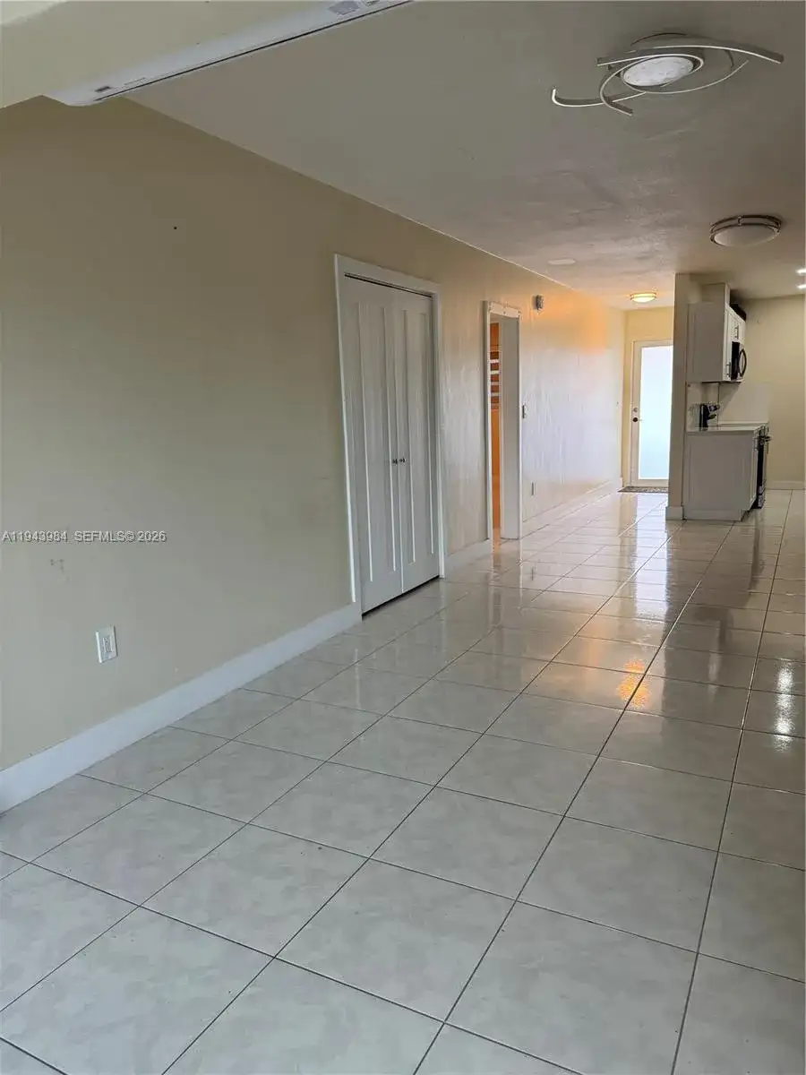 300 NE 191st St # 219, Miami FL 33179 photo 3