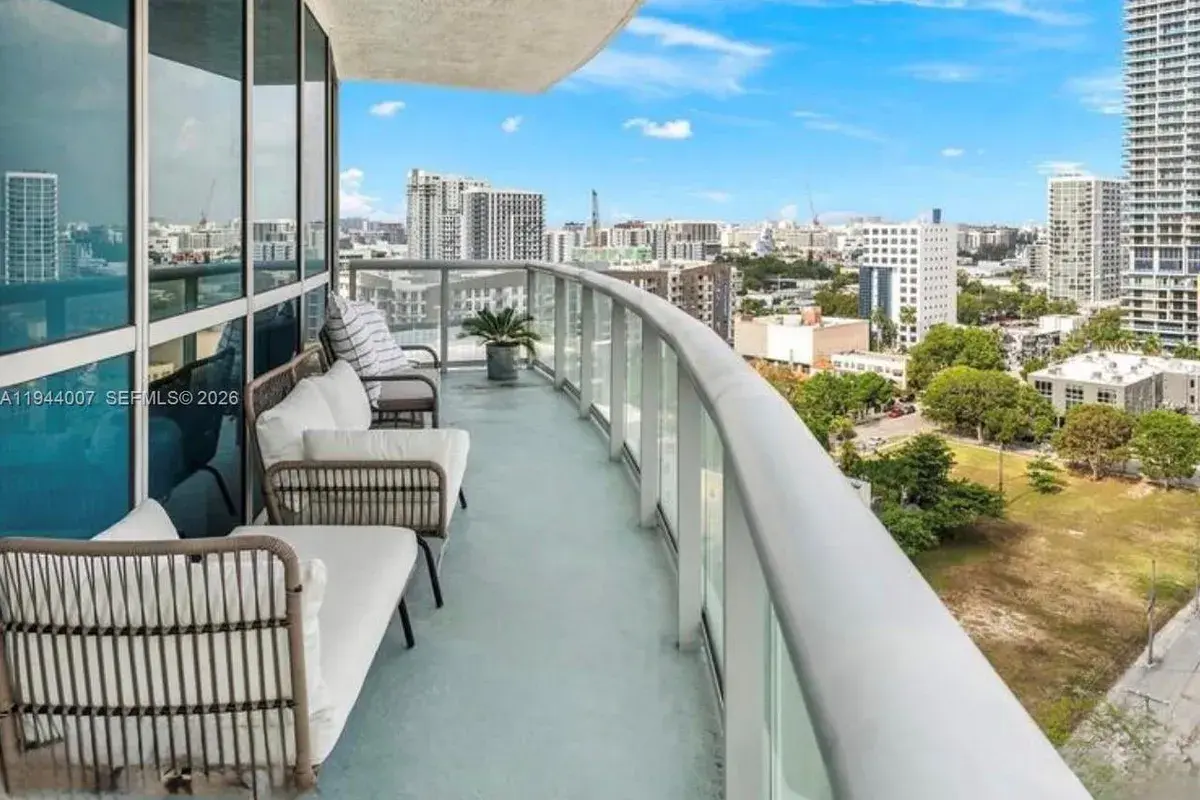 480 NE 30th St # 1607, Miami FL 33137