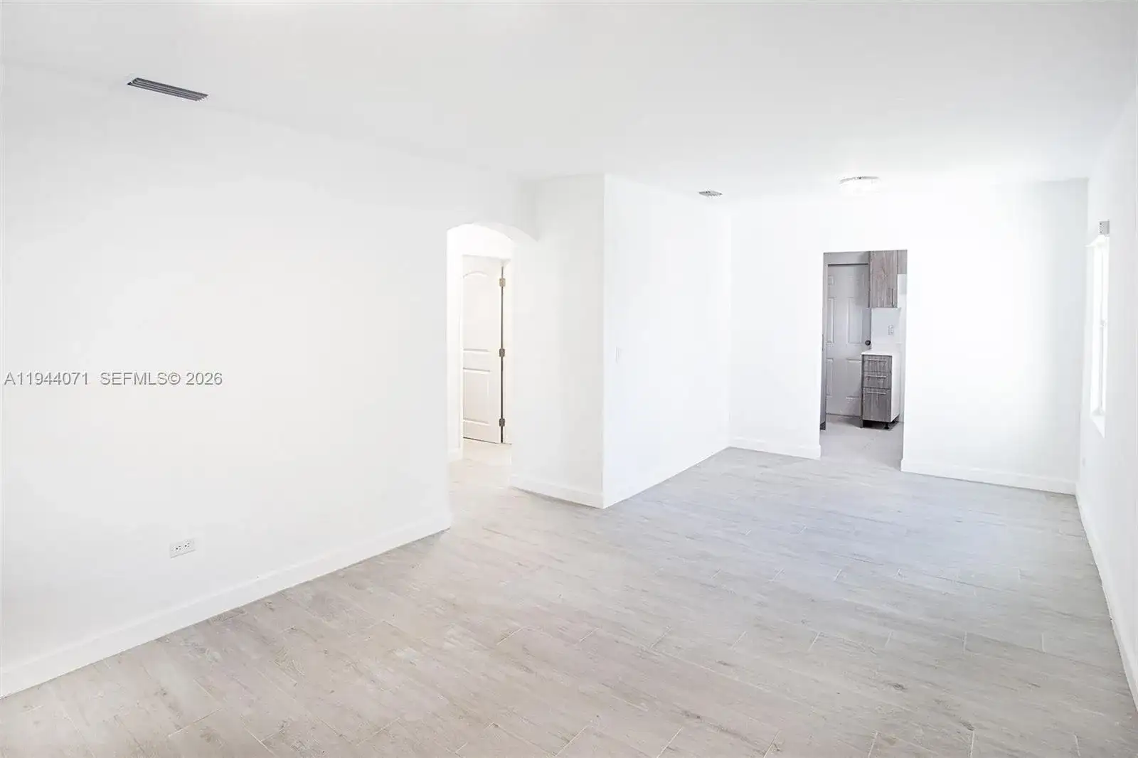 2620 SW 9th St, Miami FL 33135 photo 3